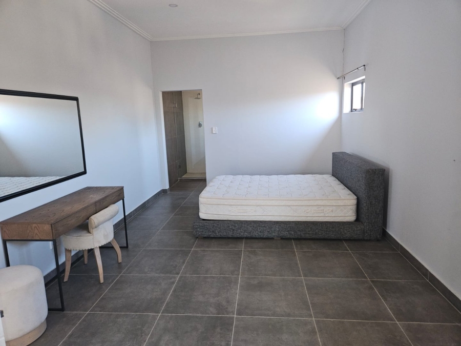 5 Bedroom Property for Sale in Wilkoppies North West